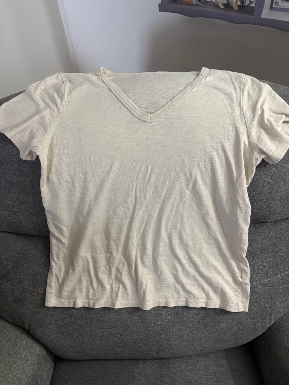 Old Navy Short Sleeve V-Neck Top — Cream